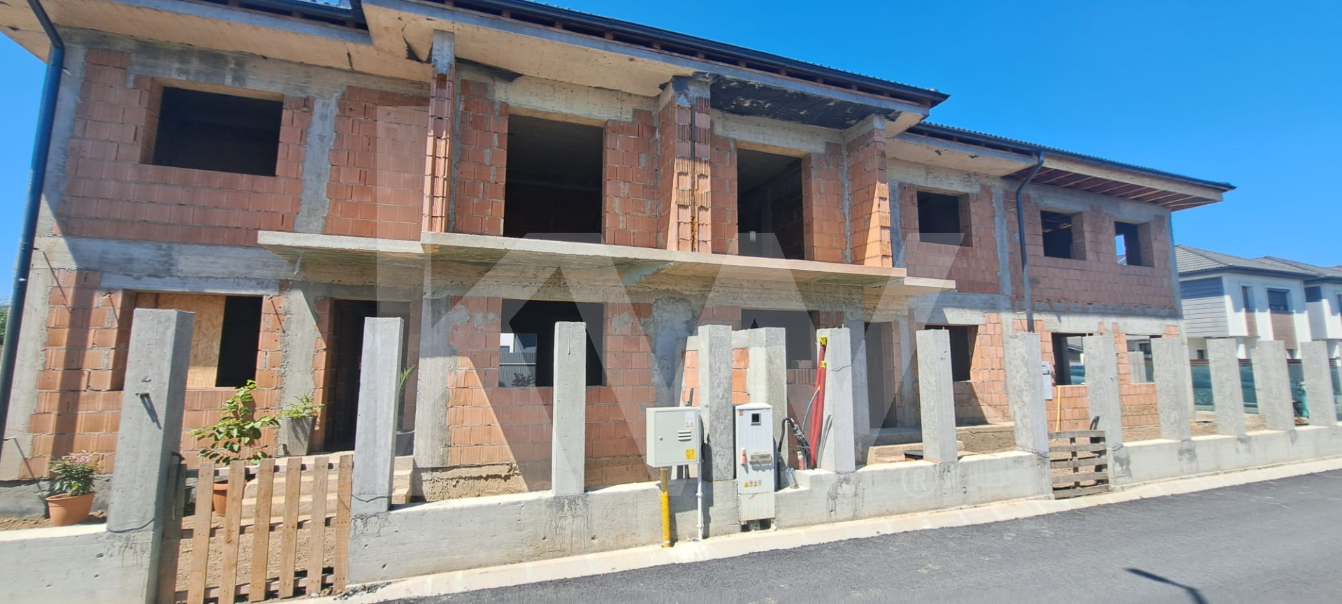 Duplex de vanzare , curte ,Selimbar