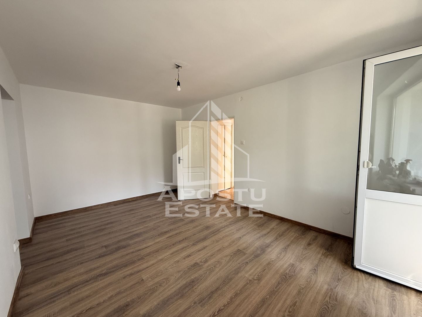 Apartament 3 camere de vanzare, zona Tipografilor, Timisoara