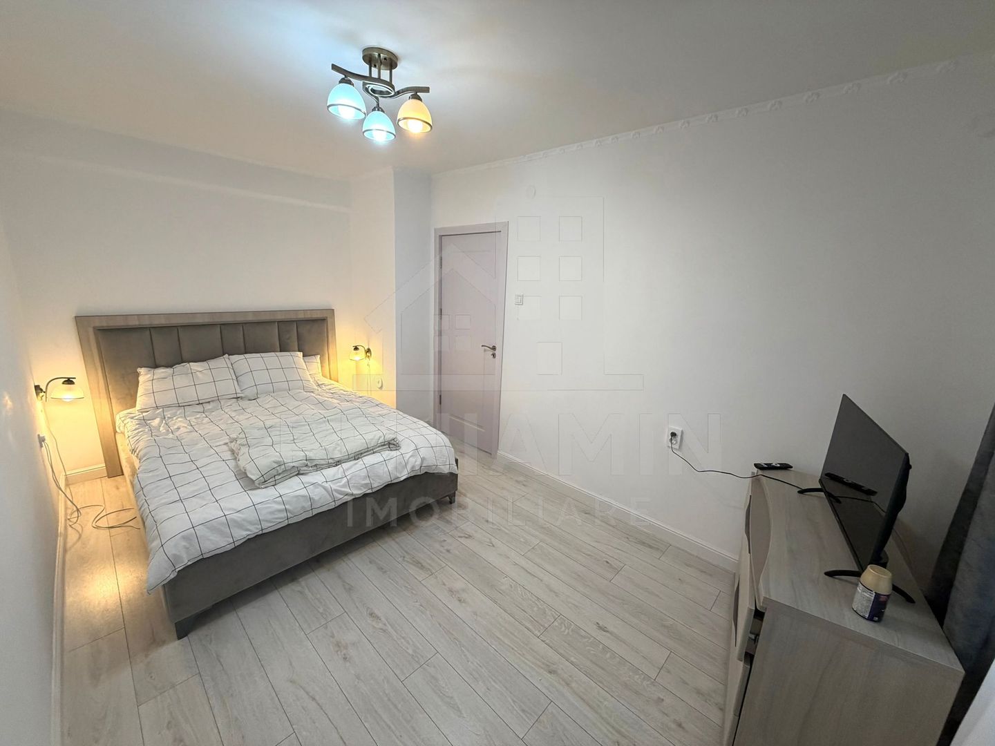 Apartament 2 camere ultracentral -str Stefan cel Mare- renovat modern