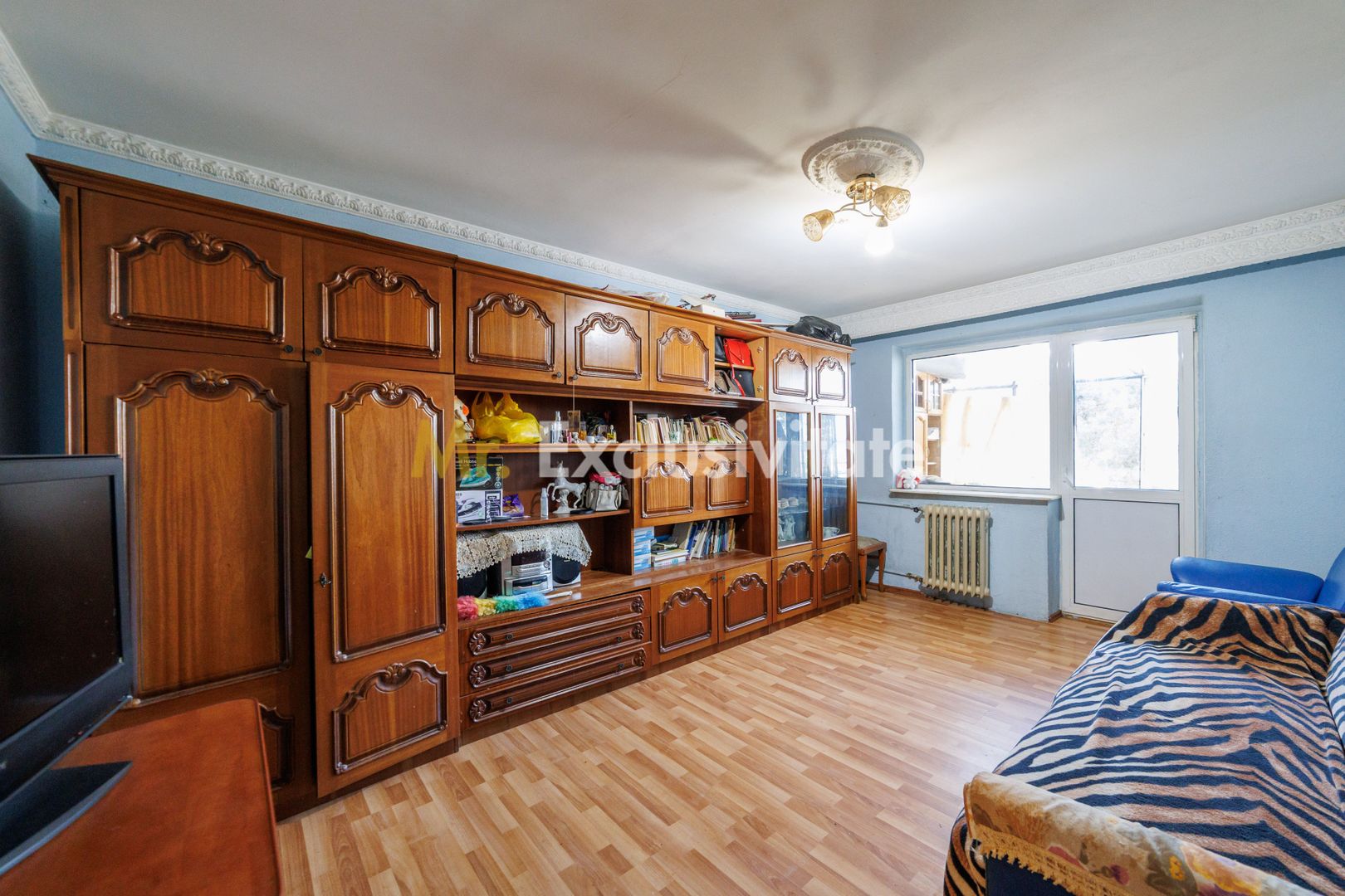 Apartament Trivale et.1 linga Piata si Sc.12