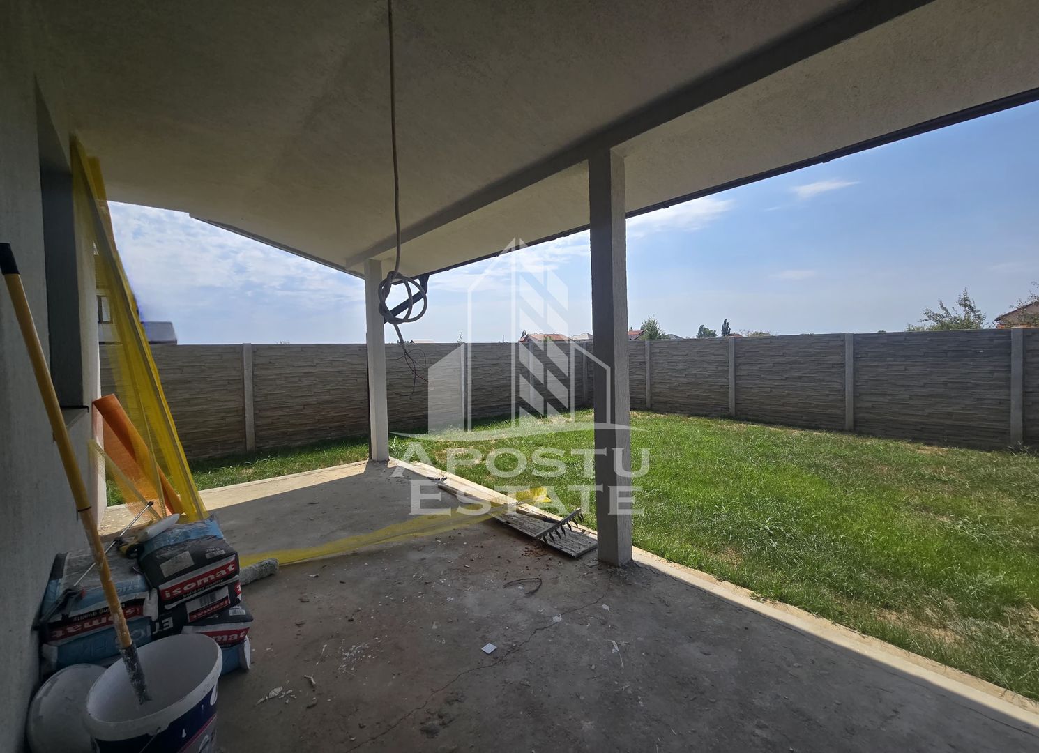 Duplex de vanzare, P+1, 4 camere si 3 bai, 122 mpu, Sag, Timis