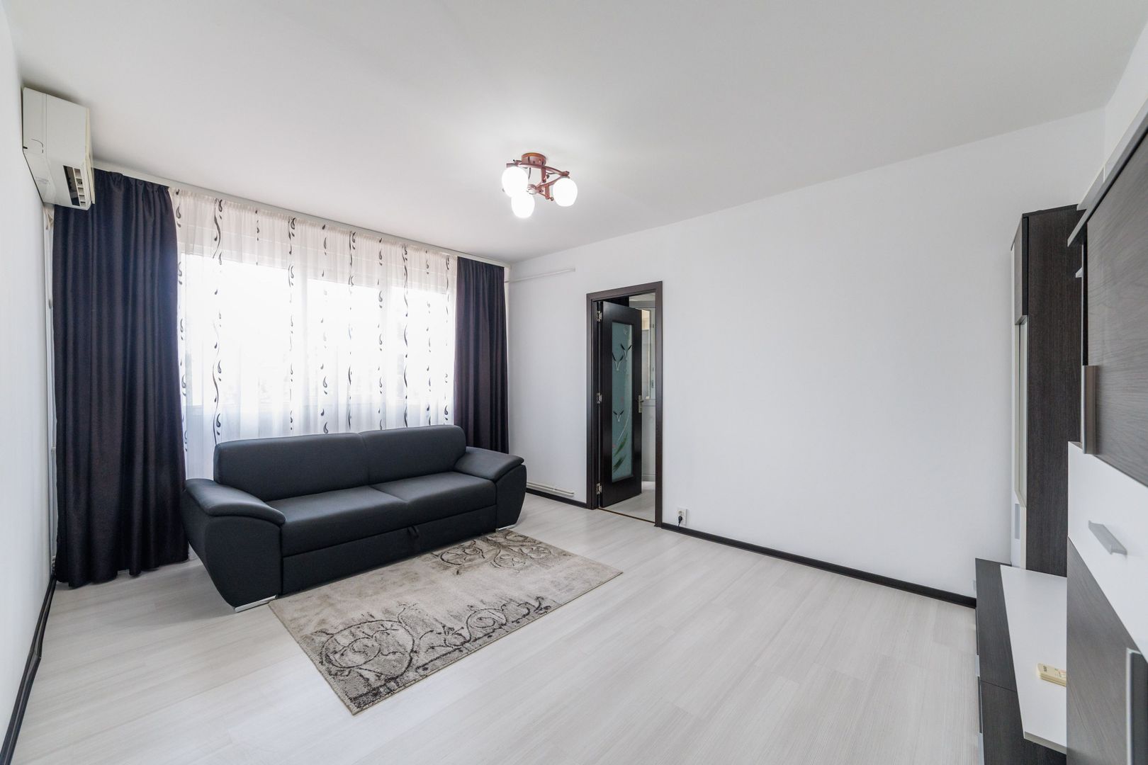 Apartament luminos cu 2 camere si parcare inclusa – Banat