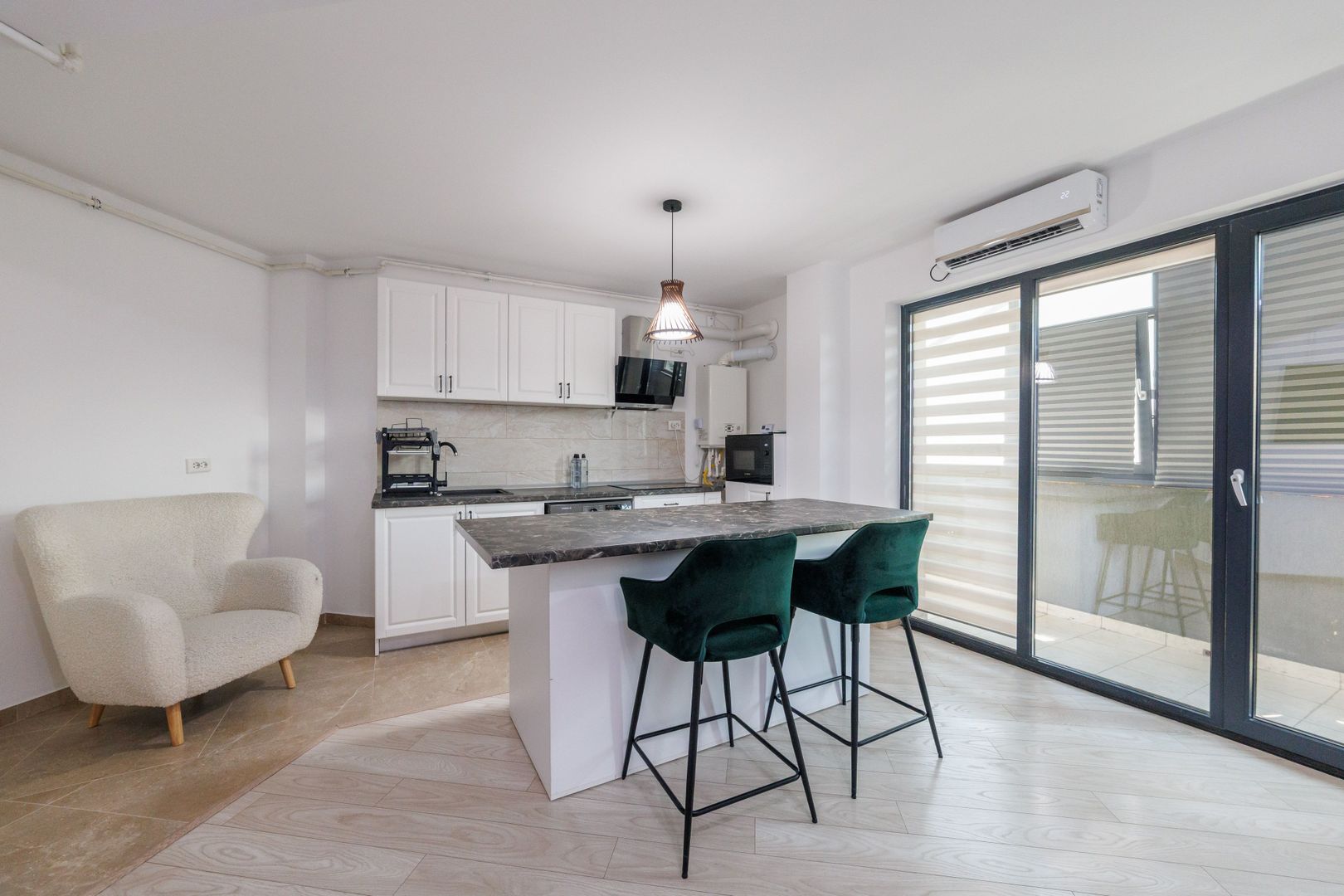 Apartament modern, 66 mp, 3 camere – zona Hermes Nord