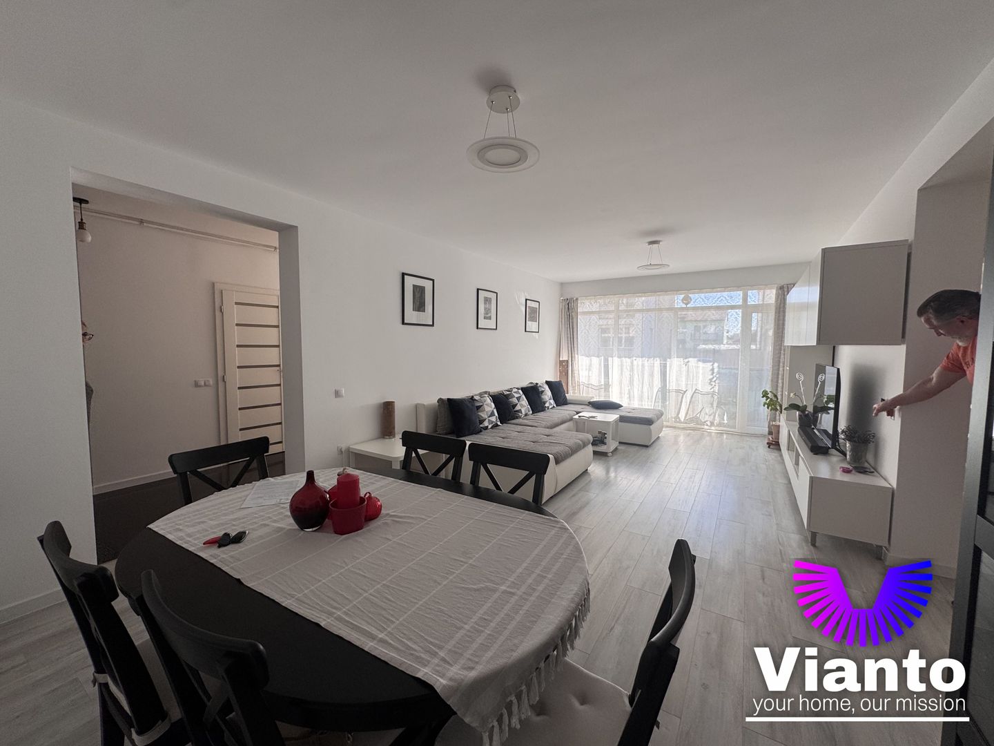 Apartament 3 camere 83 mp | Mobilat si utilat | Loc de parcare