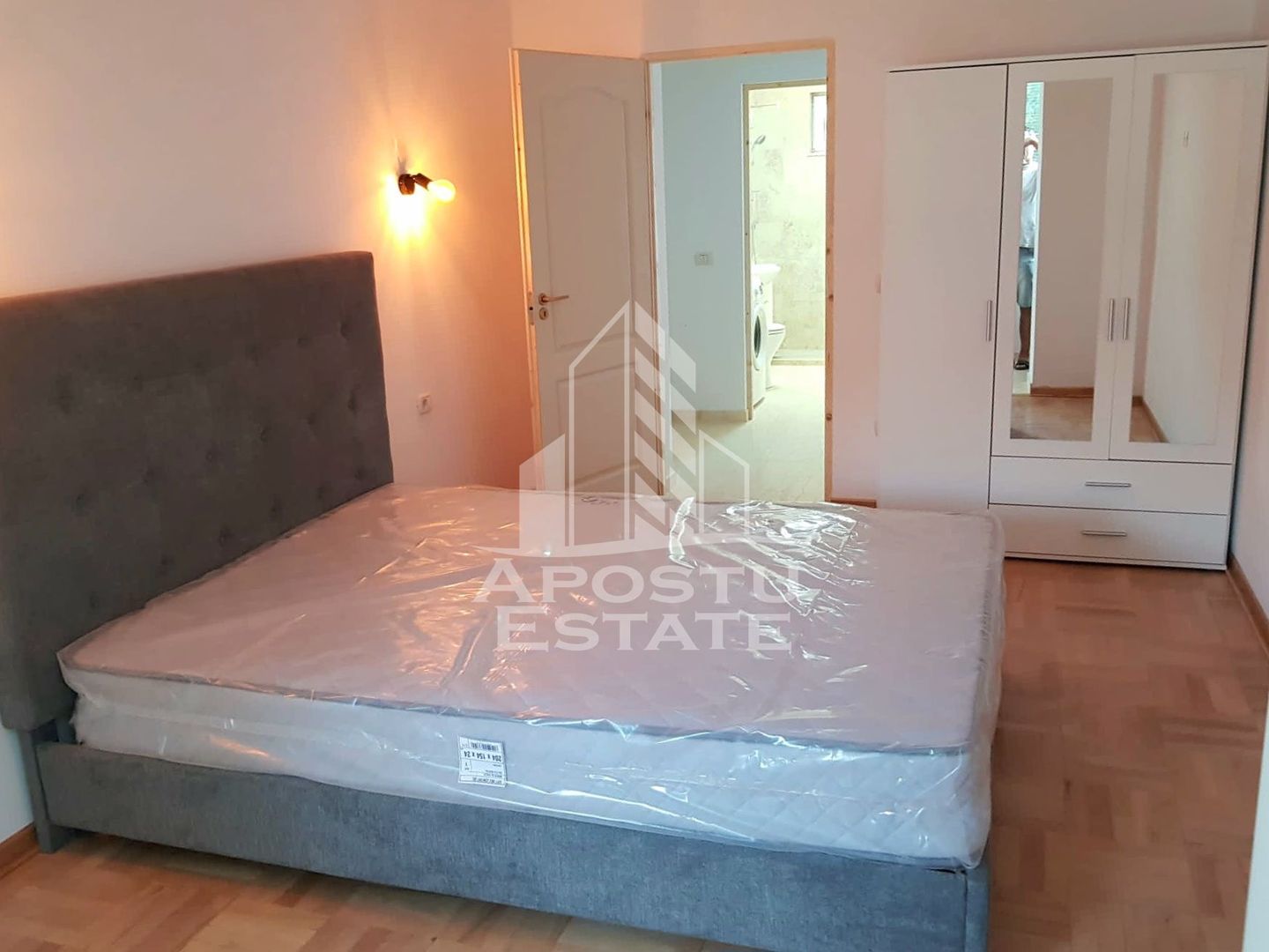 Apartament 3 camere Ultracentral cu loc de parcare