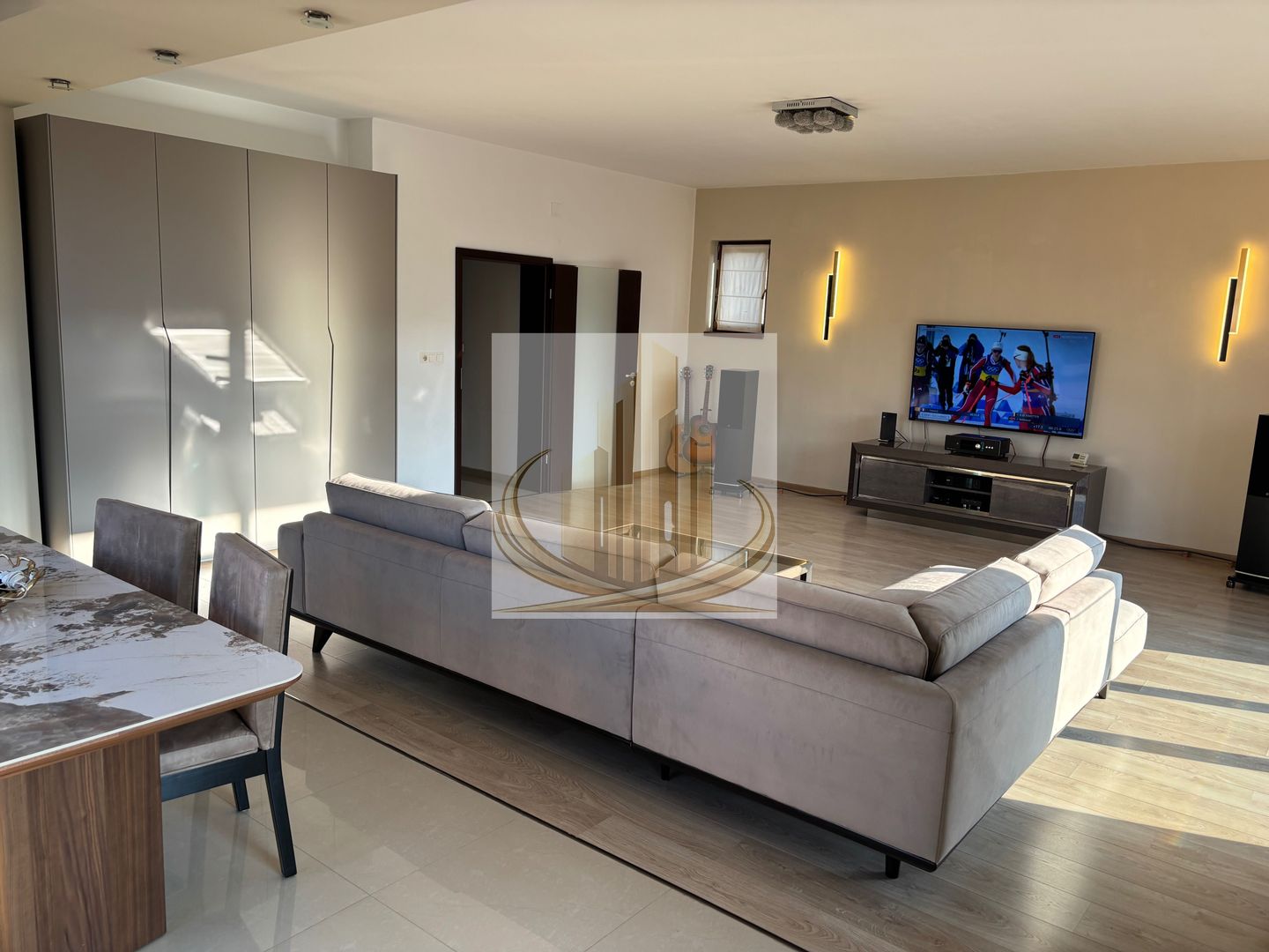 Apartament 90mp zona complex-medicina