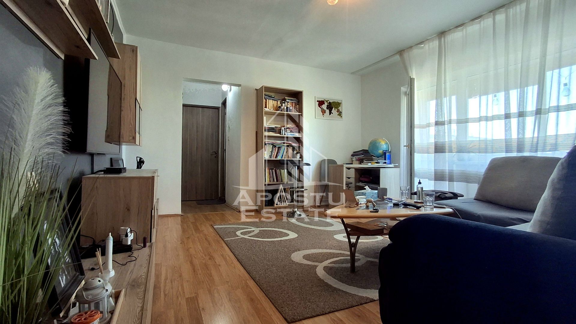 Apartament cu 2 camere de vânzare în zona Micalaca