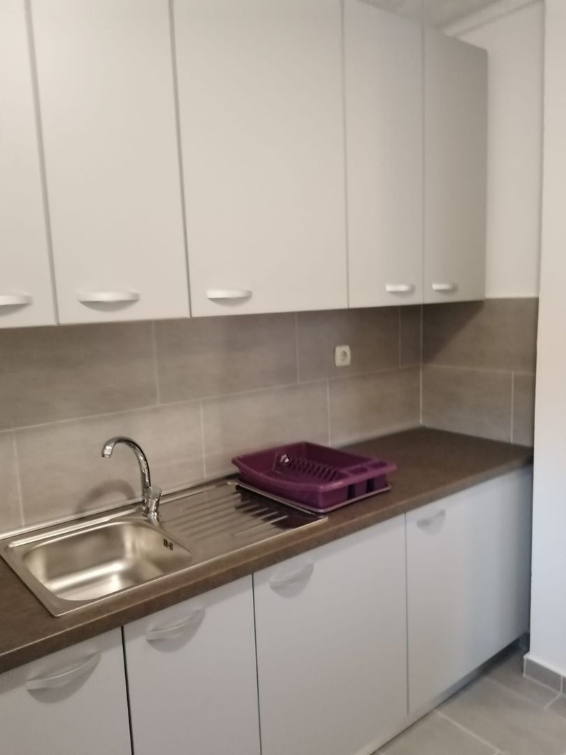 Apartament , parter, zona Scoala Generala nr .5