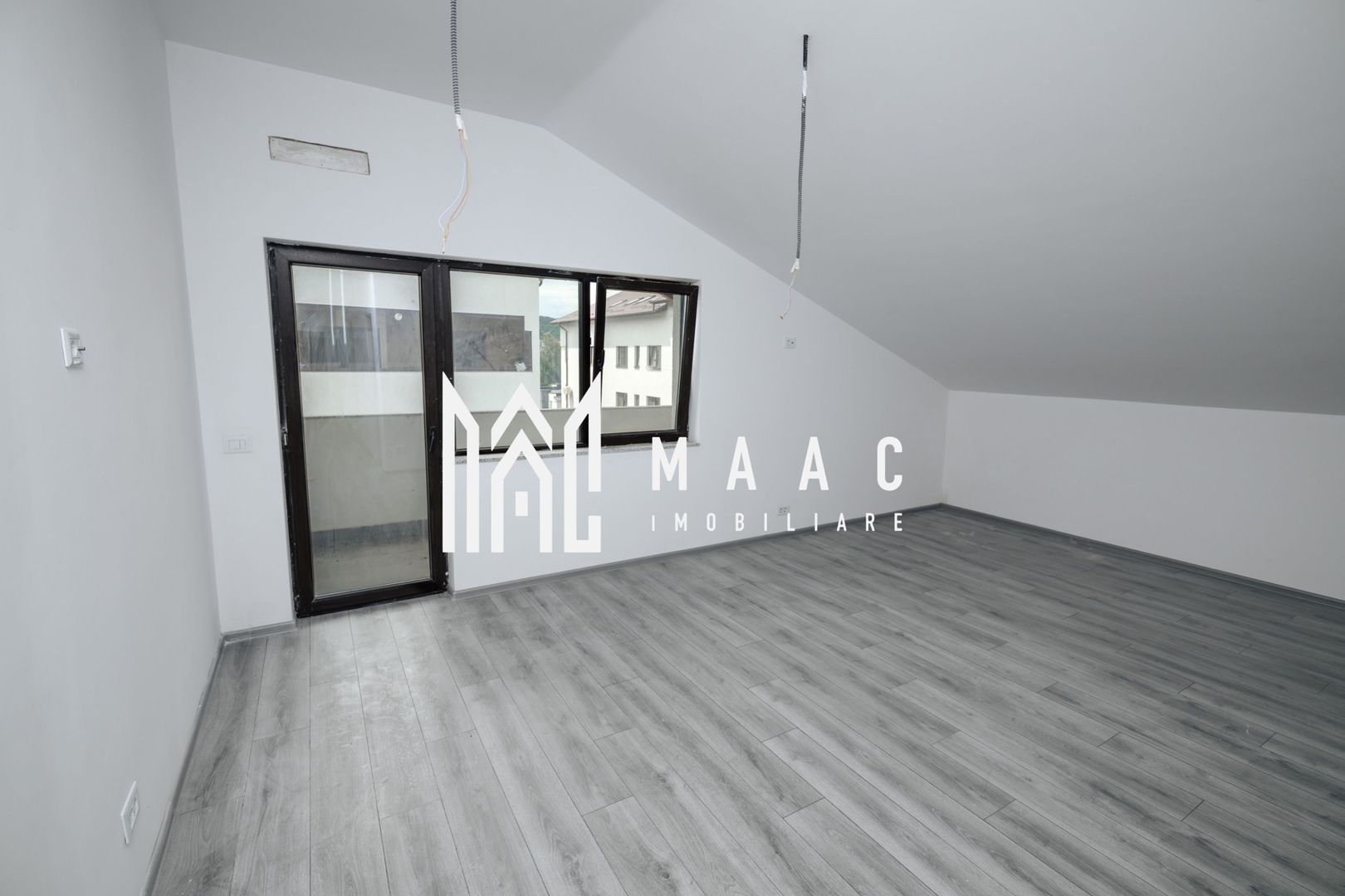 Apartament 3 camere | 73 mp | 2 terase | Bloc nou INTABULAT| Ostroveni
