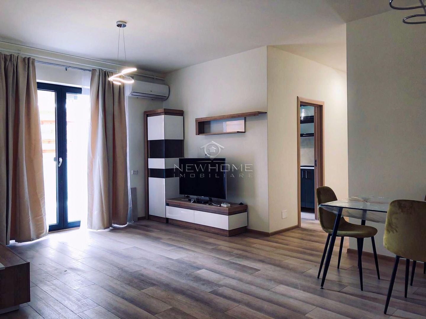 Apartament 2 camere, zona Centru NTT Data, imobil nou Parcare