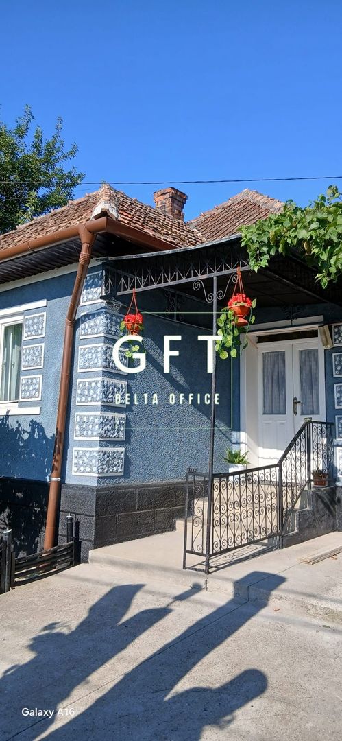 Casă + teren 1.000 mp de vânzare – Gherla, spre Cluj
