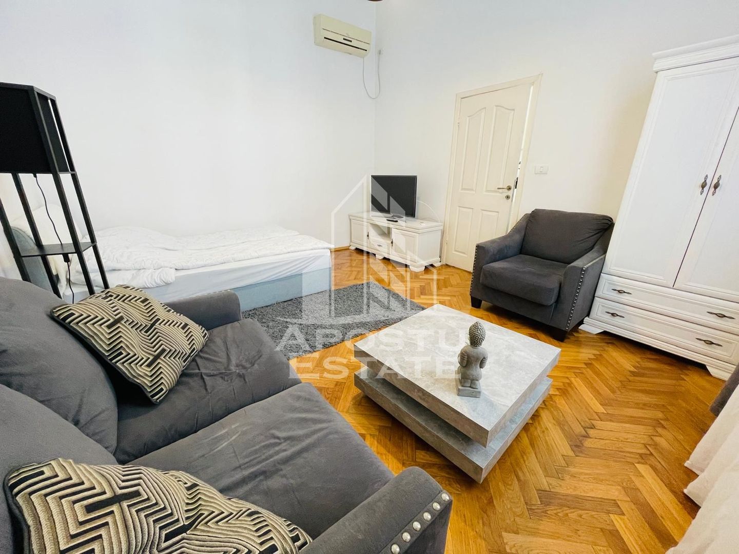 Apartament 1 Cameră – Ultra-Central (Vizavi de Primărie)