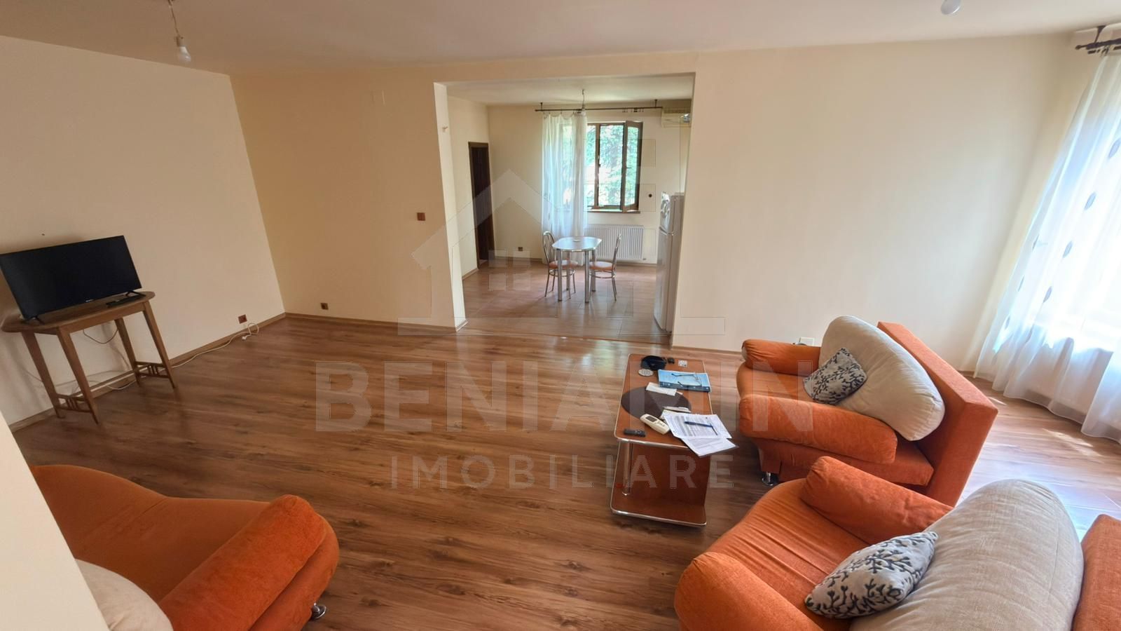 Vila eleganta in zona Ford– Confort si intimitate pe alee privata