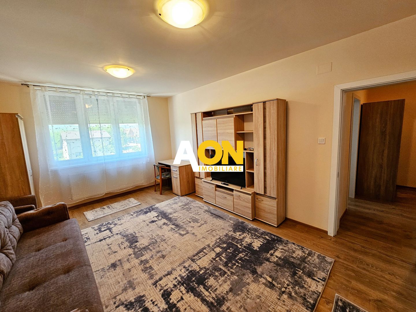 Apartament 2 camere, 56 mp utili, et.1 + boxa + parcare, bloc nou