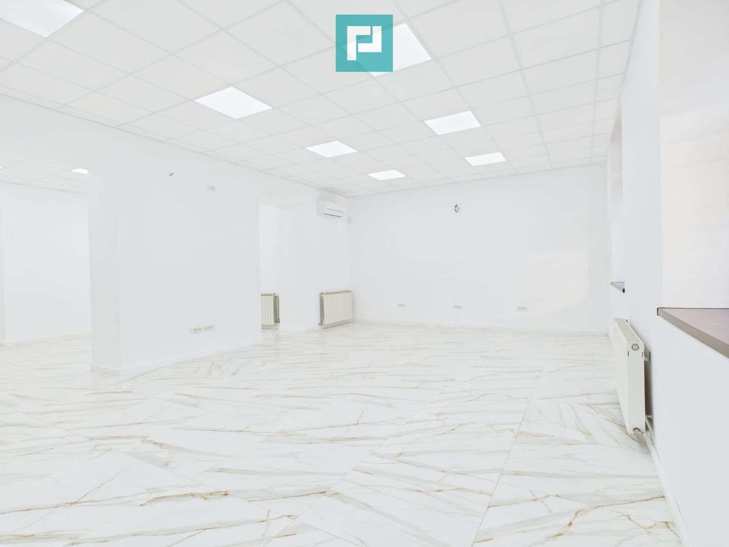 Apartament spectaculos ultracentral de închiriat