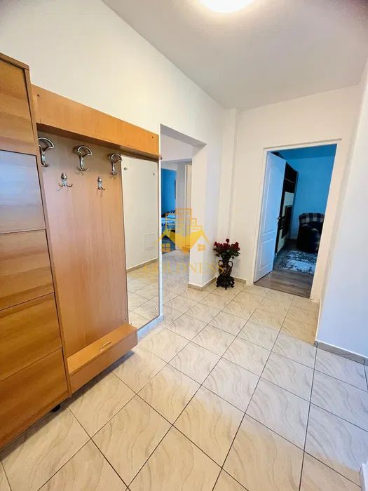 3 camere, decomandate, parcare, Plopilor zona Calvaria, Nobori, Profi