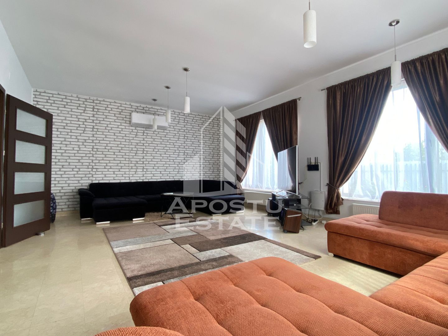Casa pasiva de vanzare centrul comunei Liebling Timis