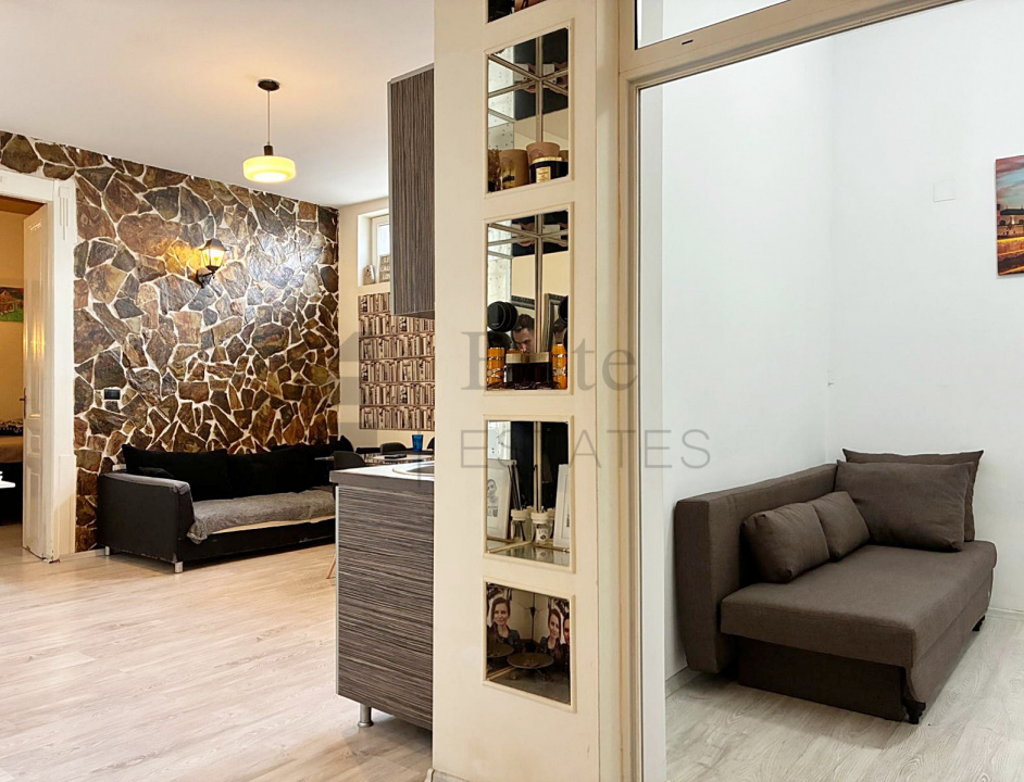 Apartament central cu 3 camere de vanzare in Oradea