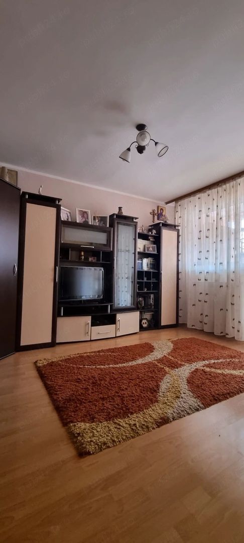 De inchiriat apartament 2 camere, Micro 20, zona 2 Cocosi, et. 6, 1900 lei