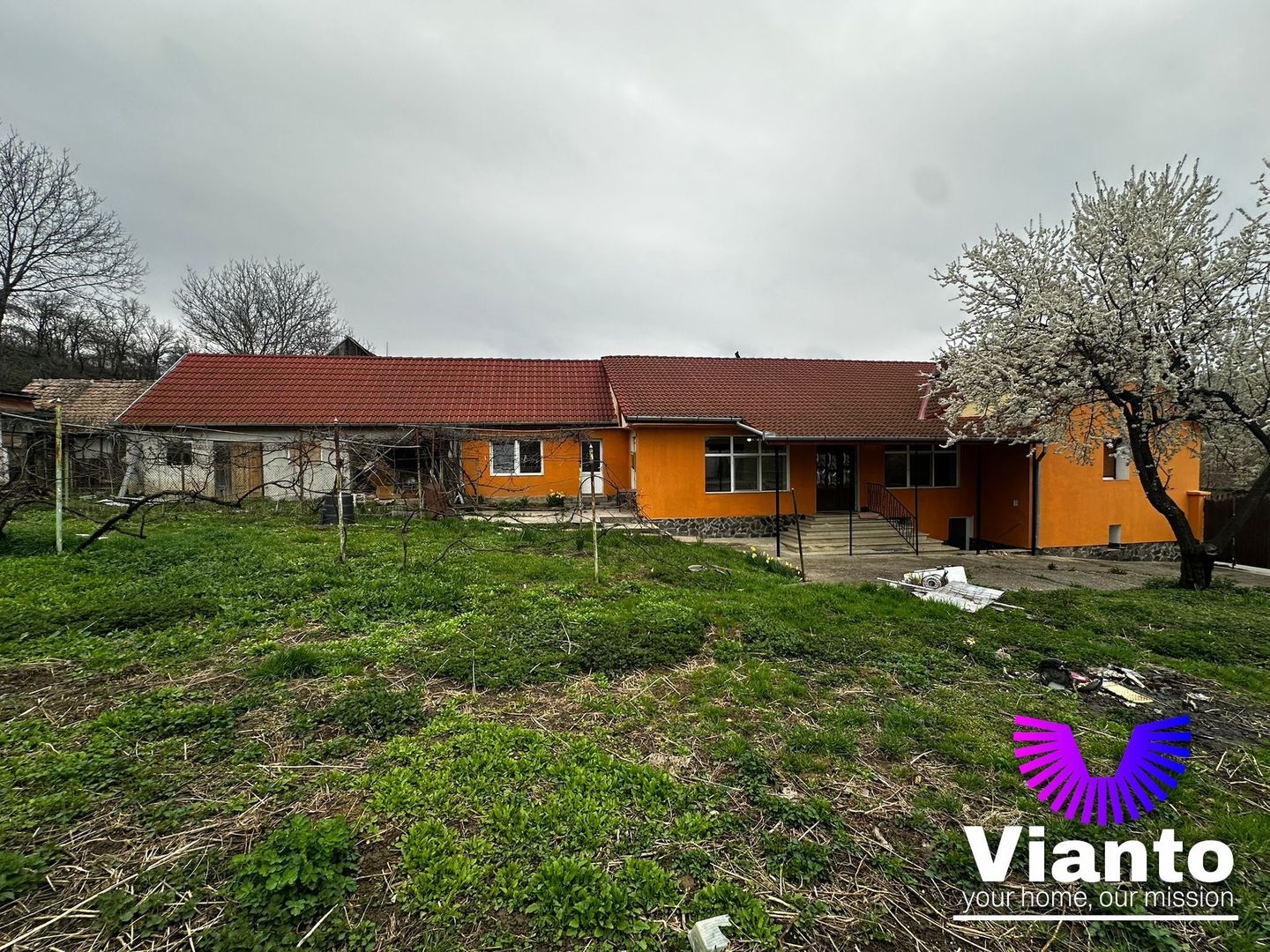 Casa individuala 3 camere 90mpu si teren 1900mpu | Hamba