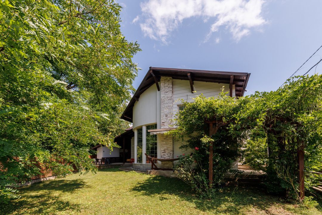 Casa deosebita in Bascov, Valea Ursului. AG