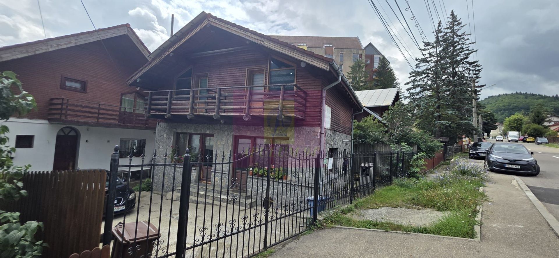 Cabana cu 4 camere de vanzare in Sinaia