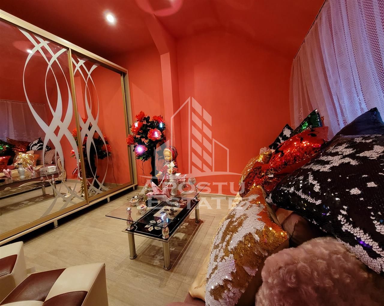 Apartament de vanzare cu 2 camere, decomandat, zona Aradului Timisoara