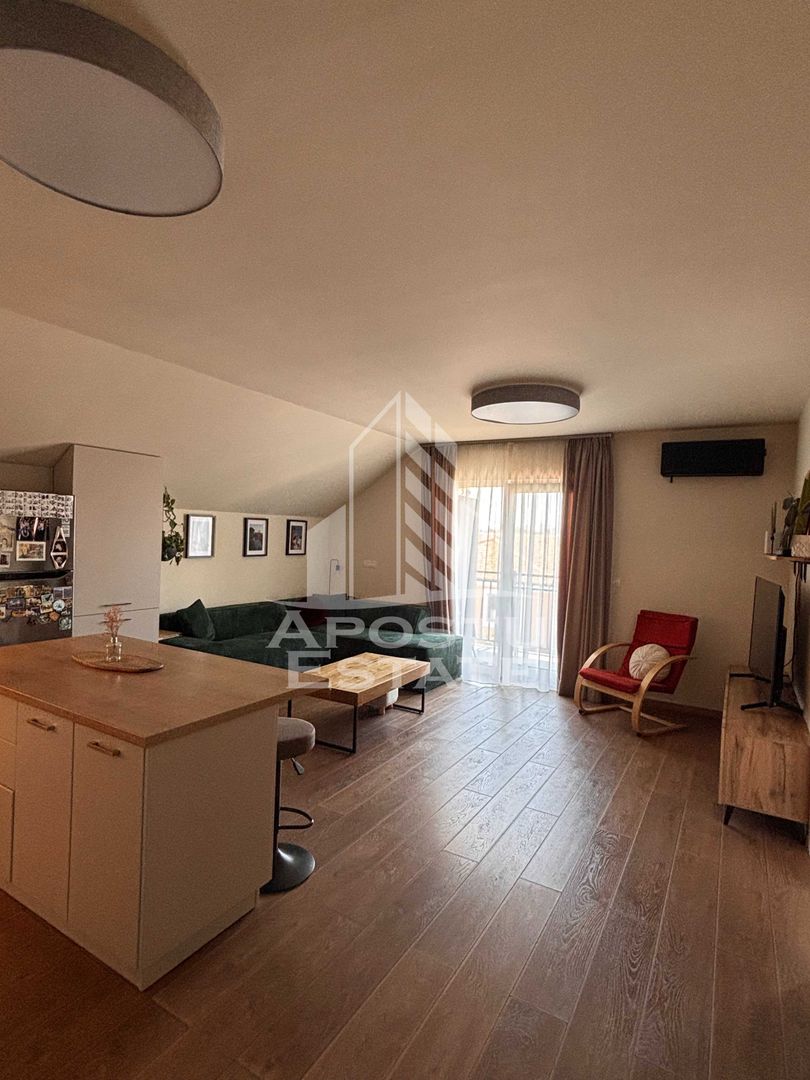 Apartament modern cu 3 camere,pod amenajat,2 locuri parcar...