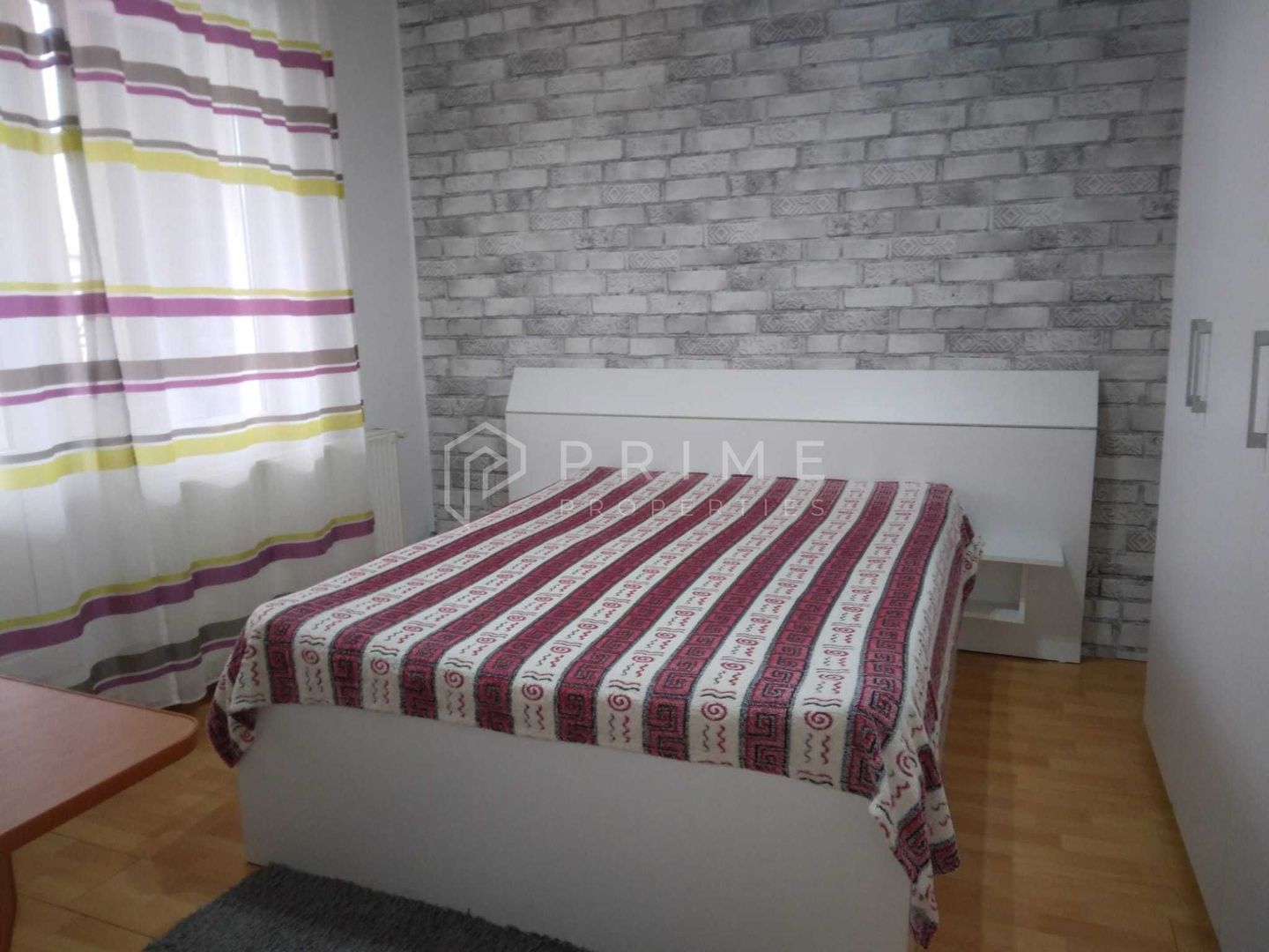 De închiriat: Apartament 3 camere, 2 băi – Zona Tudor