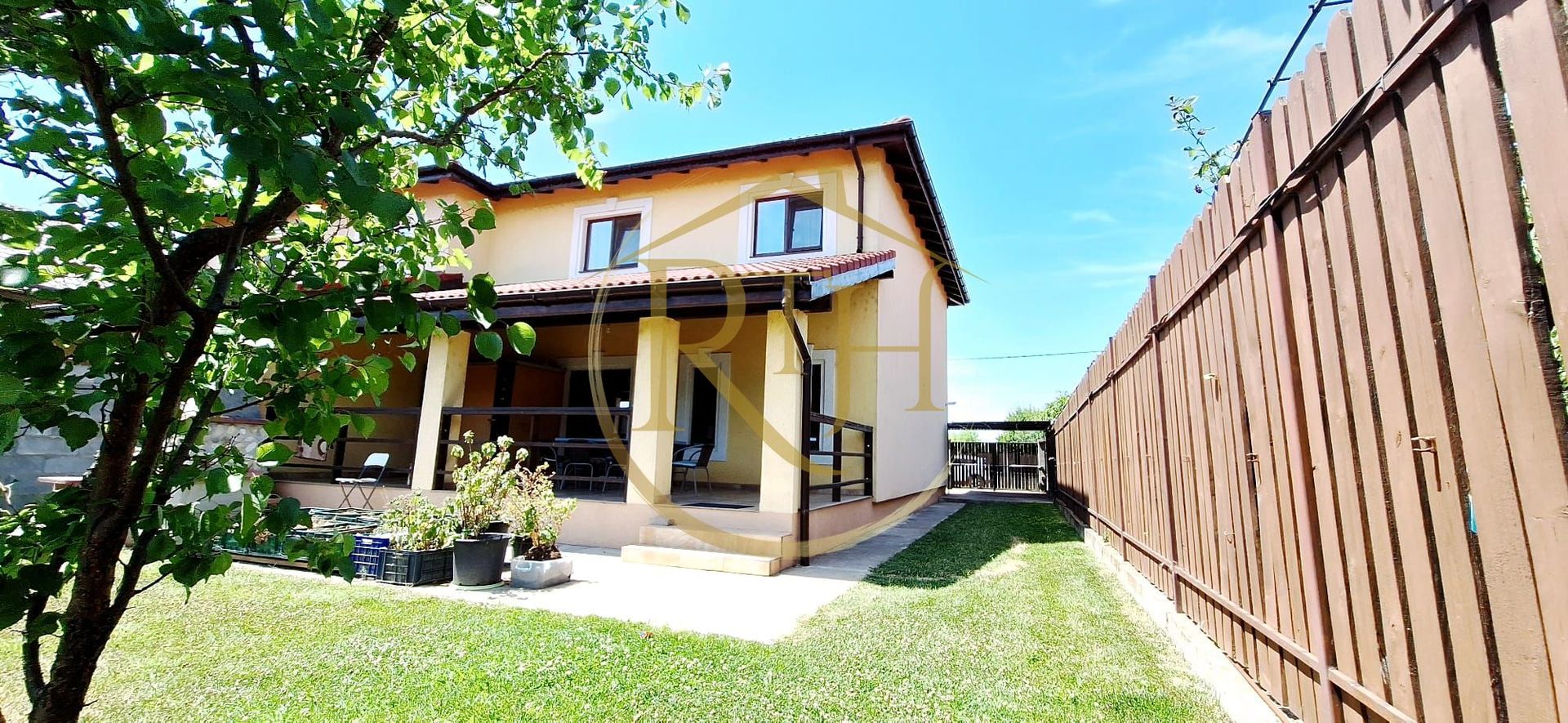 Oferim spre inchiriere, Casa-Duplex cu 4 camere in Dumbravita aproape de Lidl