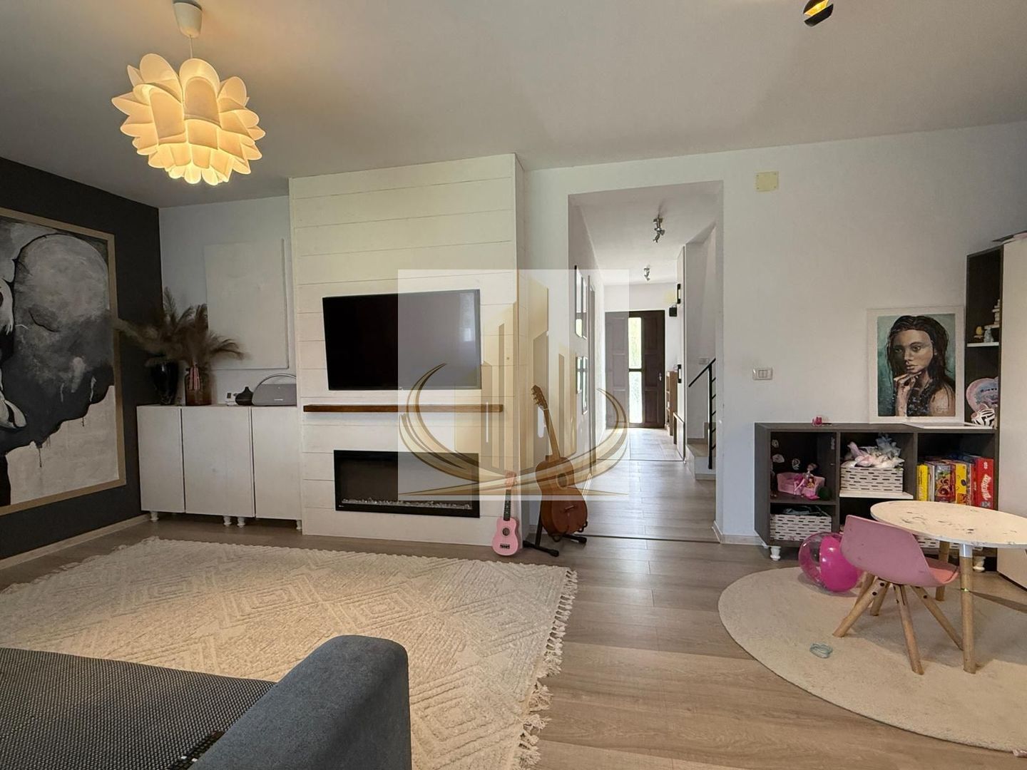 Duplex moderm mobilat si utilat complet | Toate utilitatile