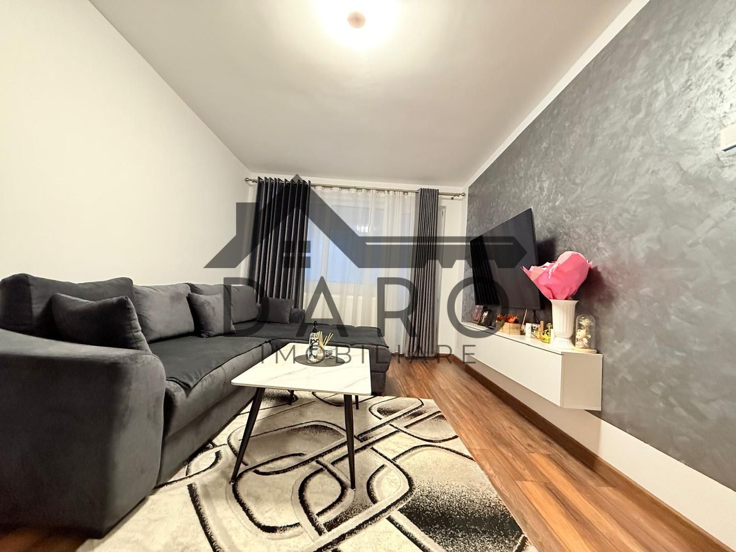 Apartament 2 camere decomandat Libertății Etaj 2 bloc cu doua lifturi