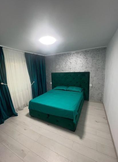 De închiriat apartament cu 2 camere în Micro 17, etaj 2, 450 euro