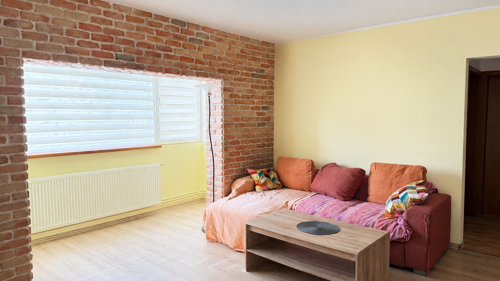 Apartament renovat cu 3 camere și 2 băi, 63 mp – zona Dâmbovița