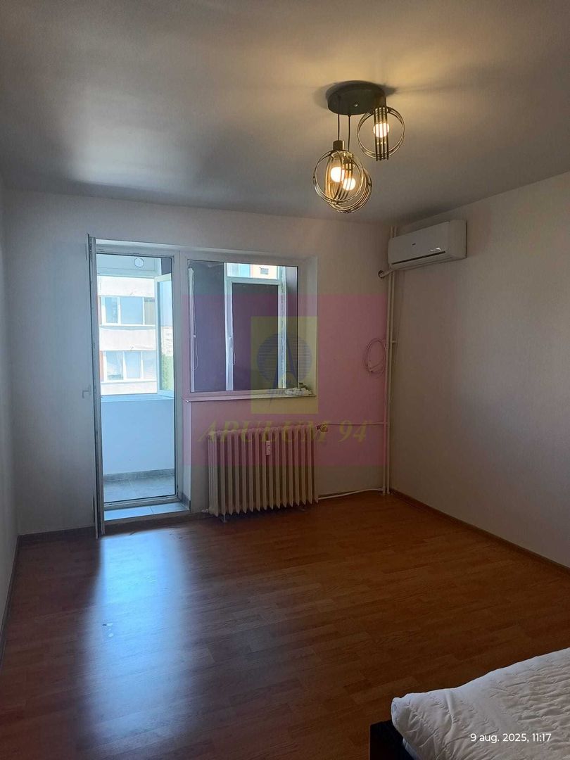 Garsoniera Theodor Pallady, langa metrou