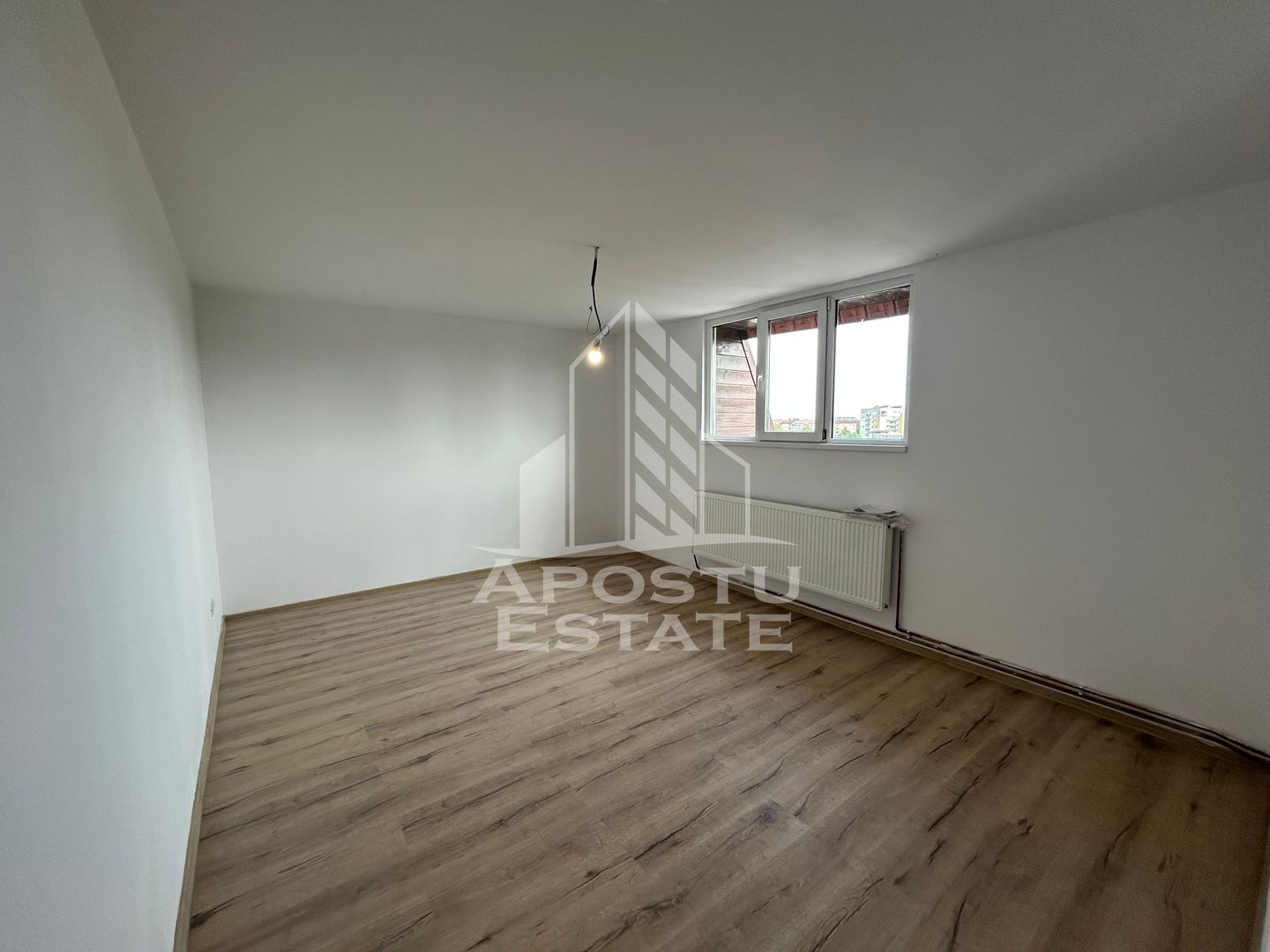 Apartament 1 camera, decomandat, 33 mp, Zona Soarelui