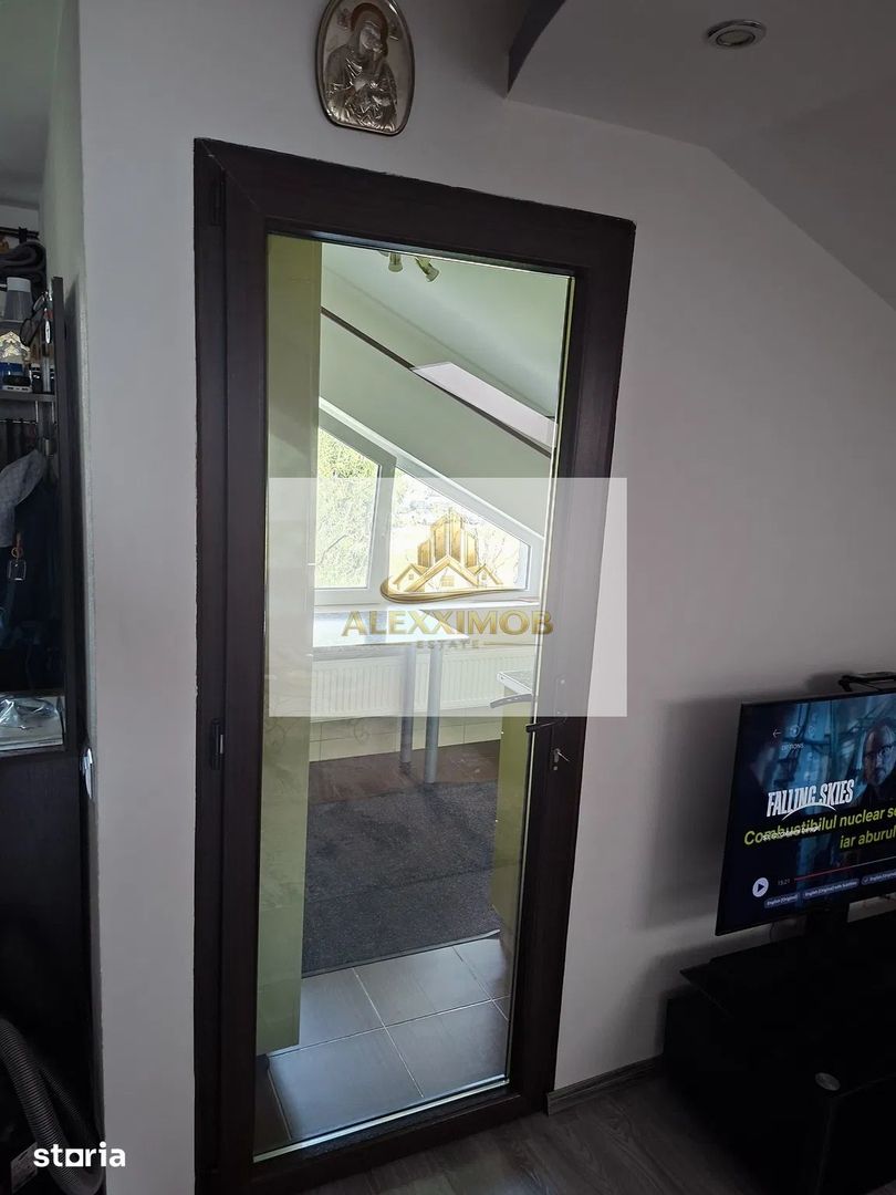 Apartament de Vanzare - 3 Camere - Mansarda vila - 65 MP!