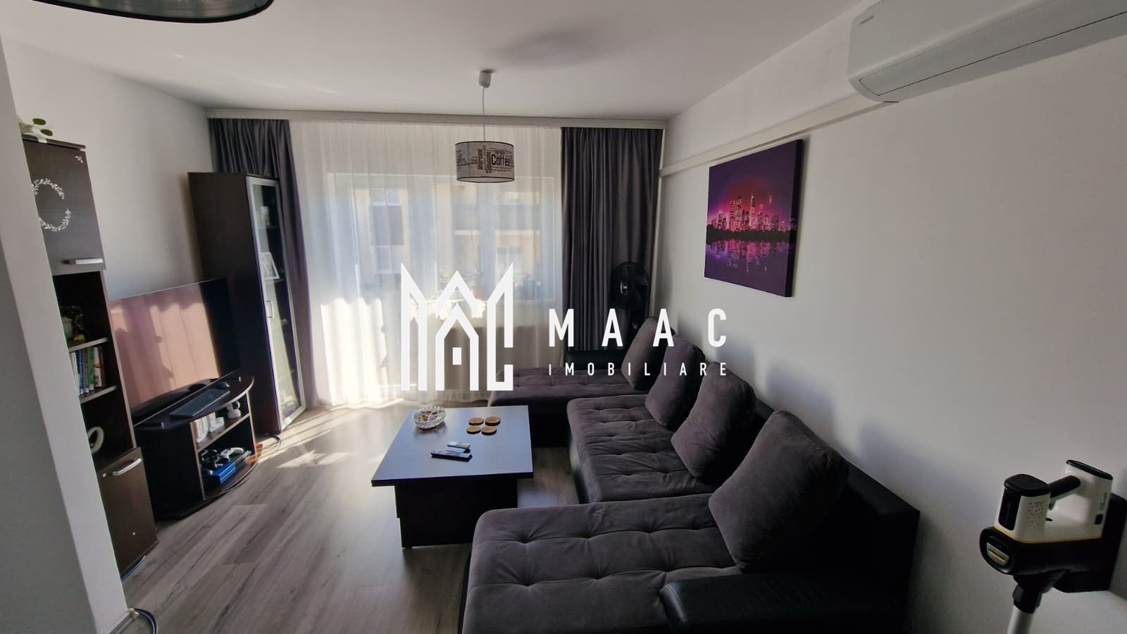 Apartament 3 camere | 71 m utili | 2 băi | 2 balcoane | Parcare în fața vilei | Mobilat | Etaj 2