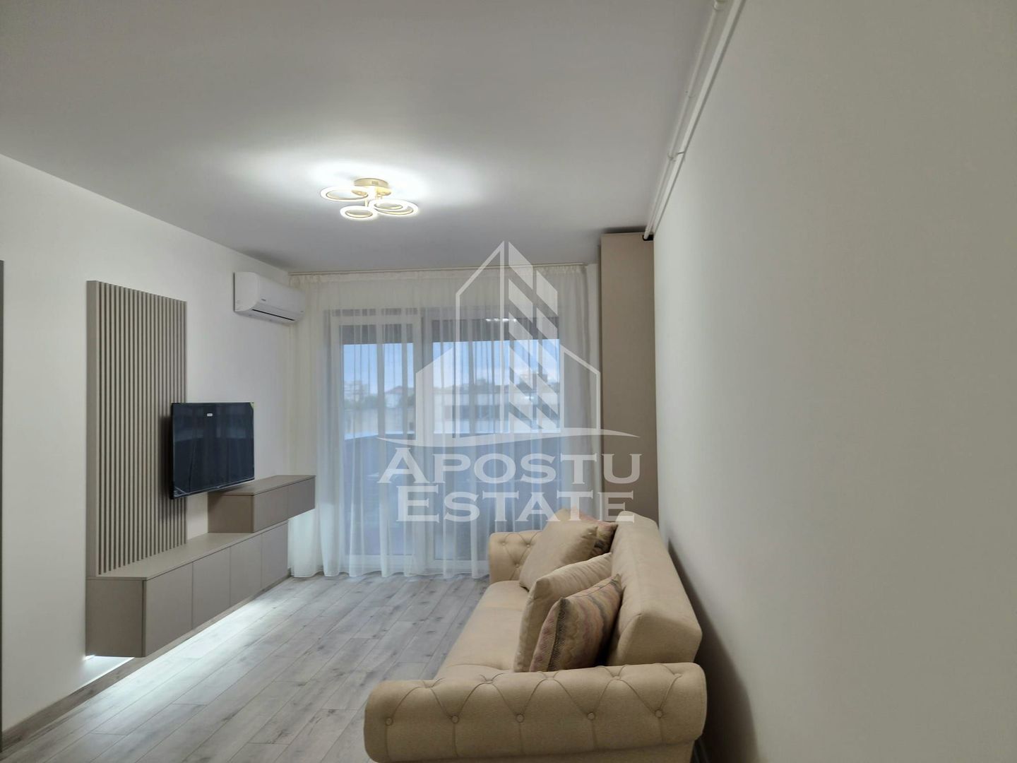 Apartament doua camere ultramodern,zona Adora Park