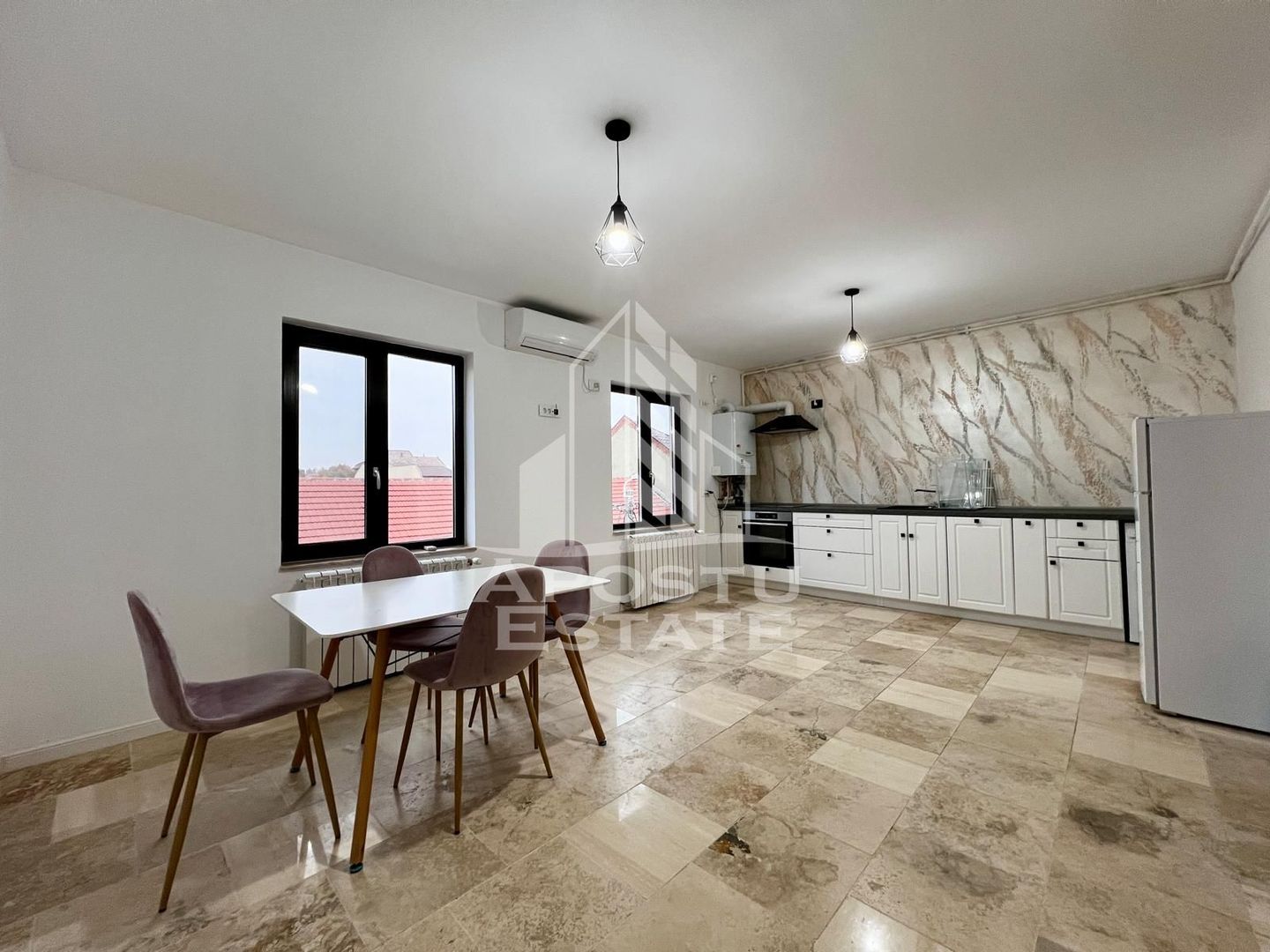 Apartament cu 2 camere, centrala proprie, zona Fabric