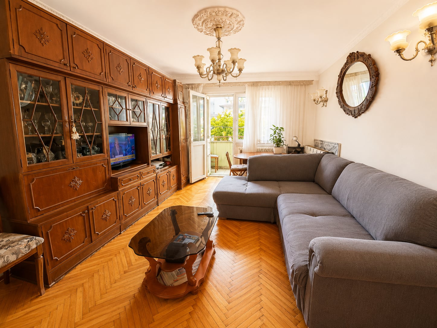 Apartament 3 camere în vilă | Zamca – Str. Narciselor | 100 mp | parter
