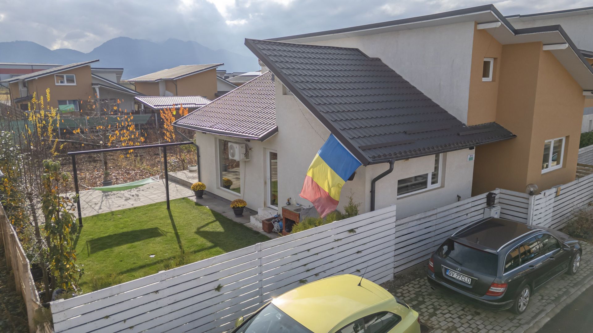 Casa mobilata utilata cartier Izvor Tarlungeni Brasov
