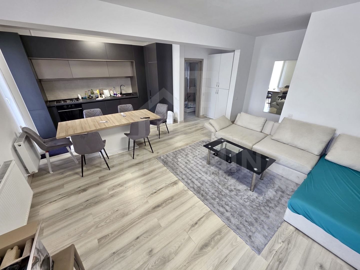 3 camere - 91.2mp - etaj 1 - parcare - bloc nou - Romanescu Residence