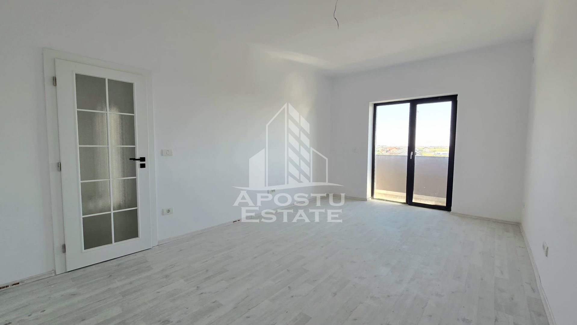 Apartament nou cu 2 camere de vanzare, decomandat, Calea U...