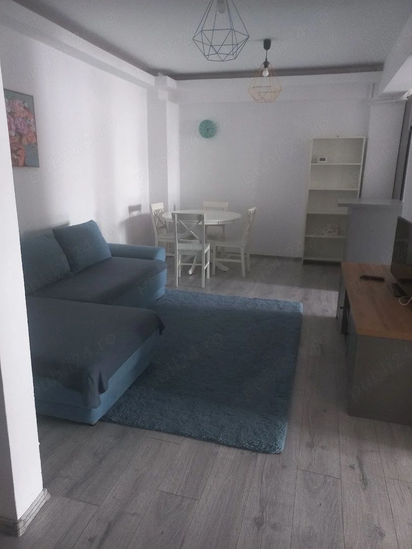 Apartament 3 camere de inchiriat