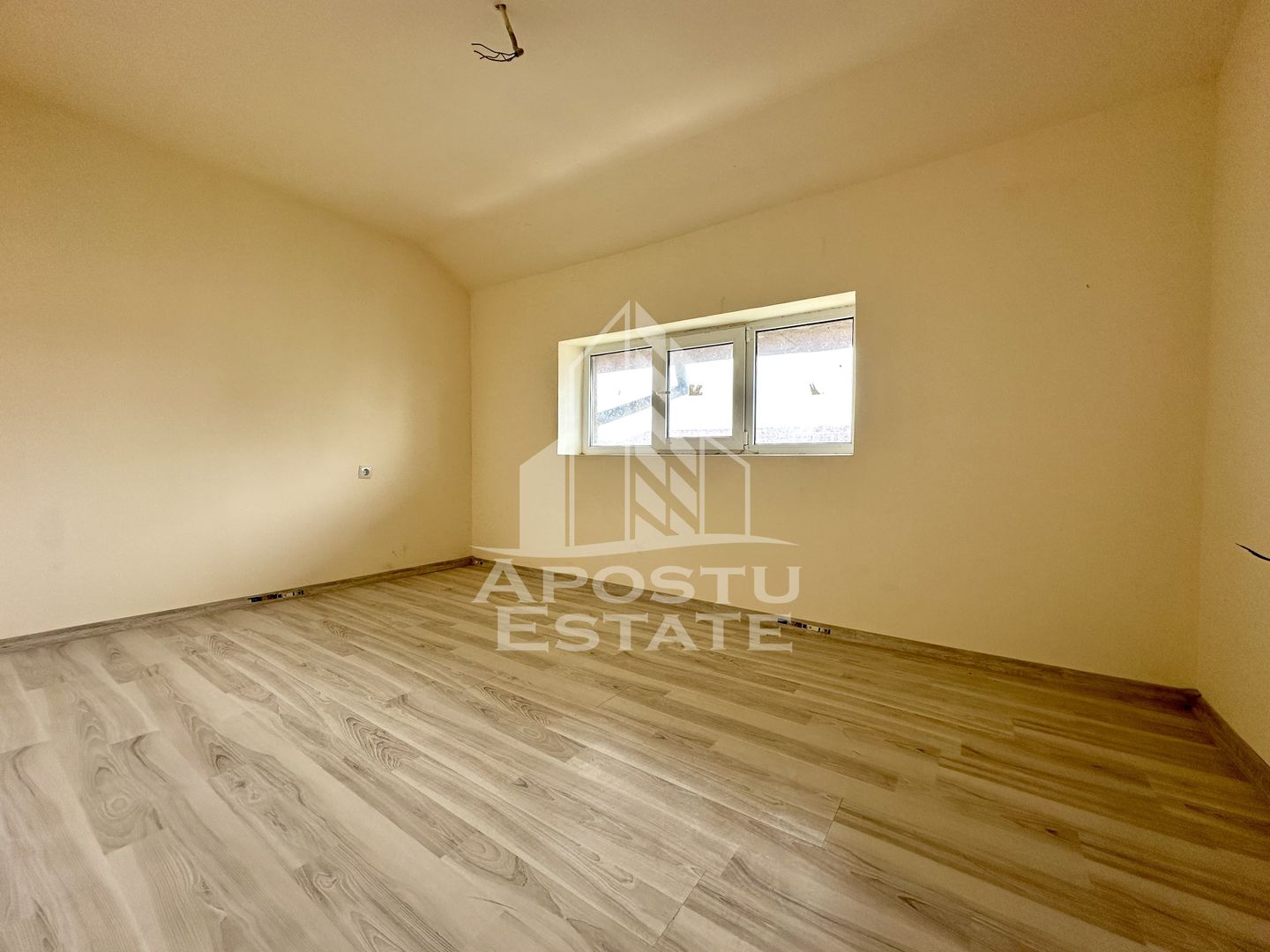 Apartament cu2 camere de vanzare, zona Buziasului, Timisoara