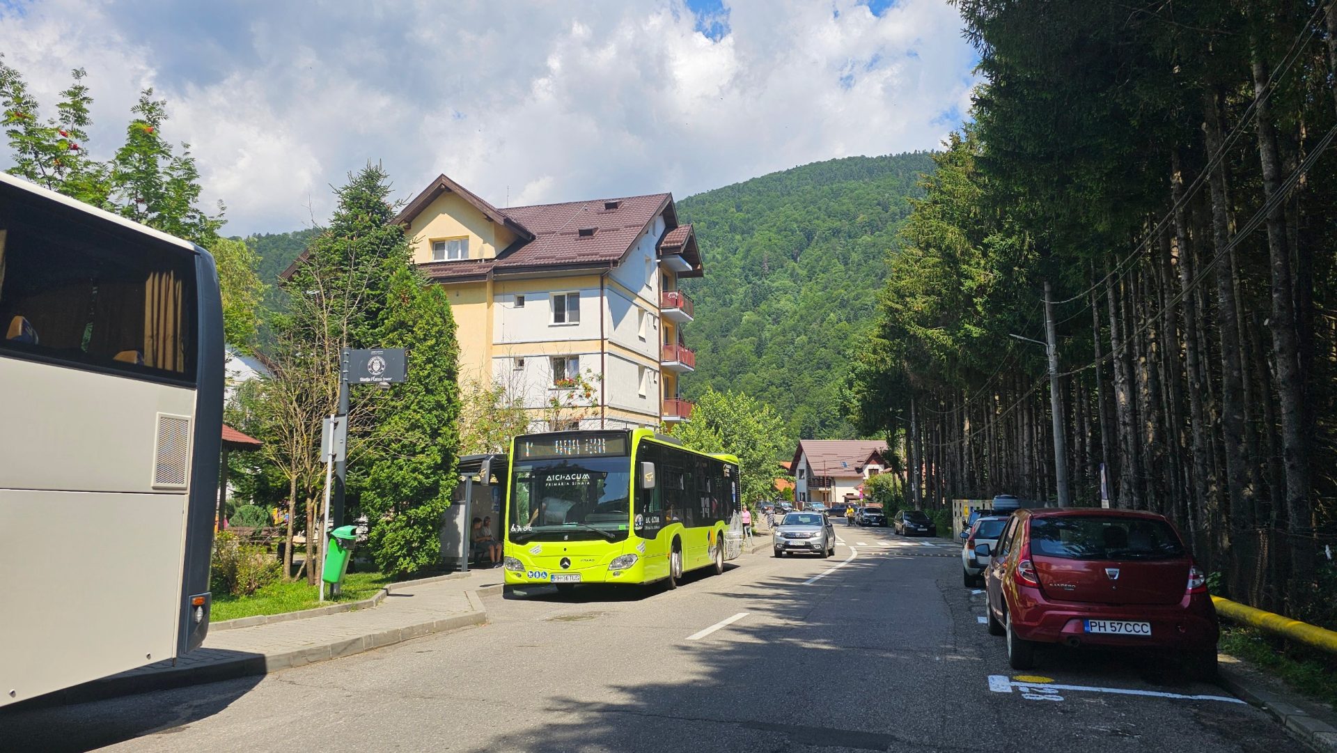 Apartament 3 camere, 2 băi și 70 m² în Sinaia