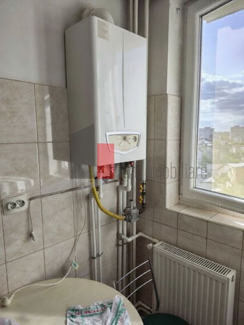 Vânzare apartament 3 camere cu centrală Bd. Obregia - Fântâna Florilor