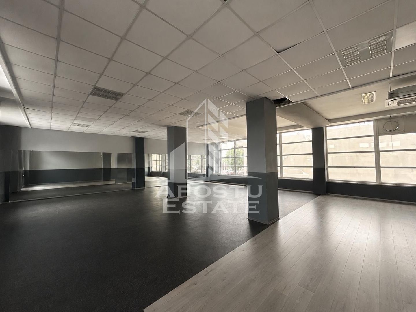 Spatiu comercial de inchiriat, 354 mp zona Girocului.