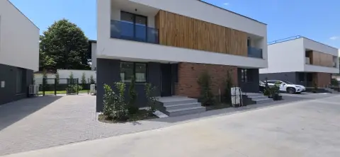 Giulesti duplex P+1 4 camere de vanzare